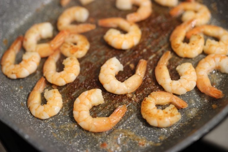 Salade De Crevettes à La Mangue And Pamplemousse Alice Pégie Cuisine